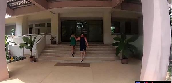  A quick and horny fuck with my horny Thailand wife